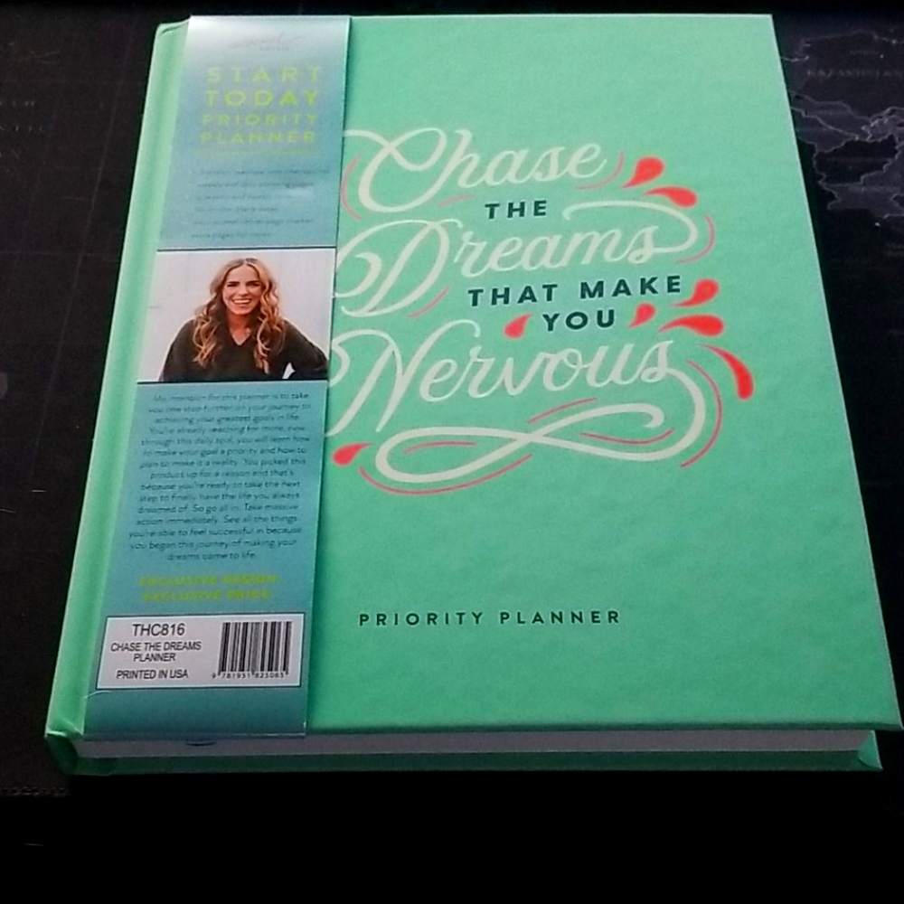 Rachel Hollis Priority Planner
